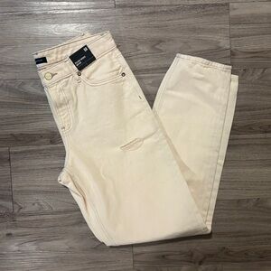 NEW! Express Cream Relaxed Tapered Jeans 6R Mid Rise NWT